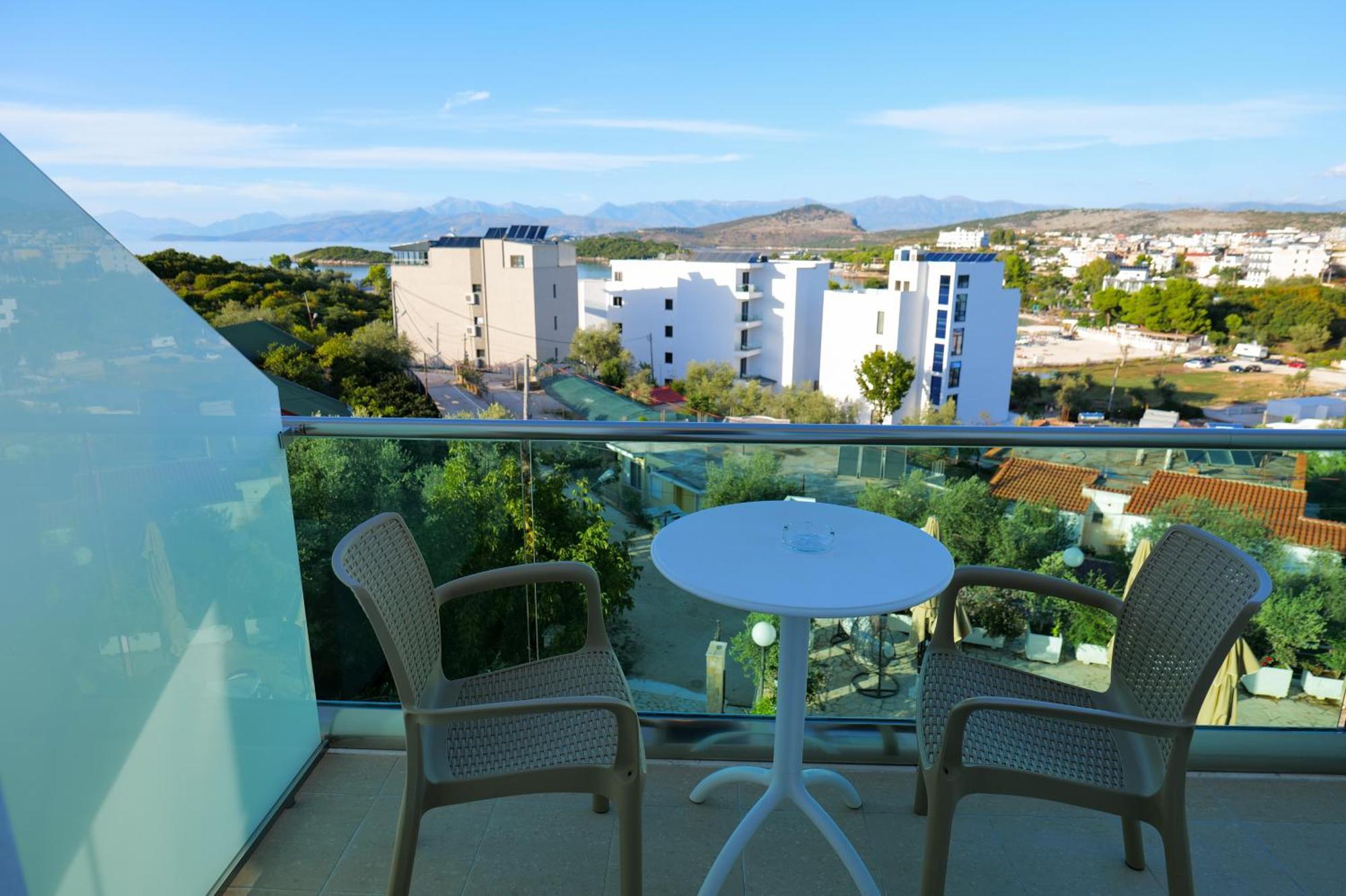 Hotel Luxury Ksamil Exterior photo